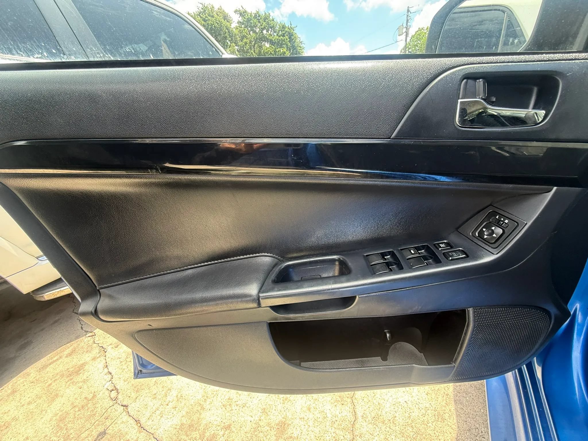 Used 2016 Mitsubishi Lancer ES FWD image 18