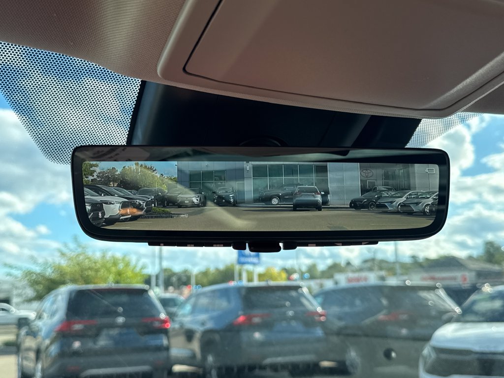 New 2026 Toyota Highlander Platinum AWD/4WD image 30