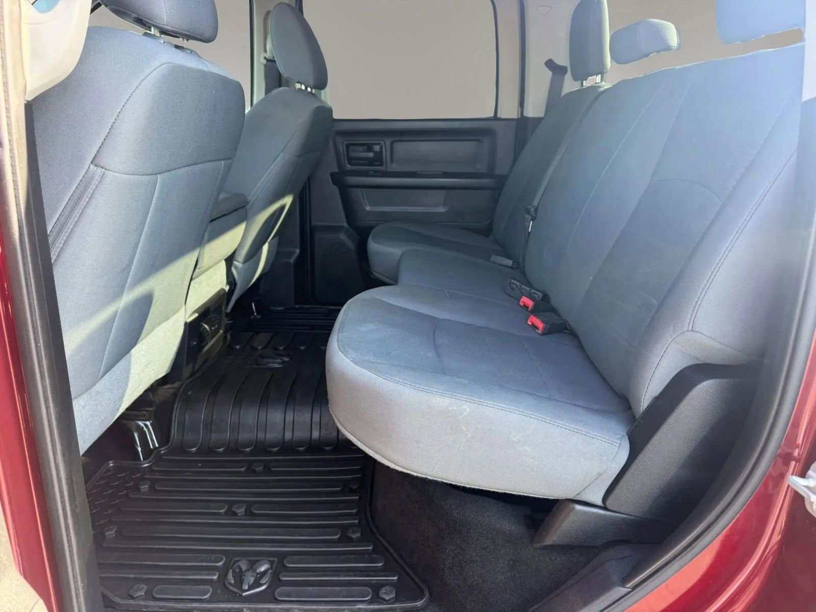 Used 2016 RAM 2500 Tradesman w/ Chrome Appearance Group image 32