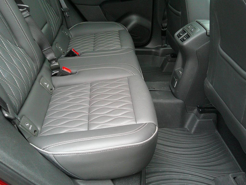 Used 2023 Buick Envision Avenir image 26