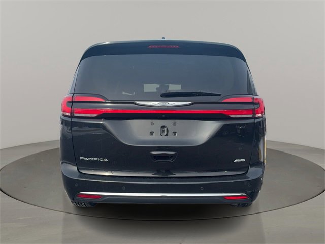 Used 2021 Chrysler Pacifica Touring-L w/ Uconnect Theater Family Group image 6