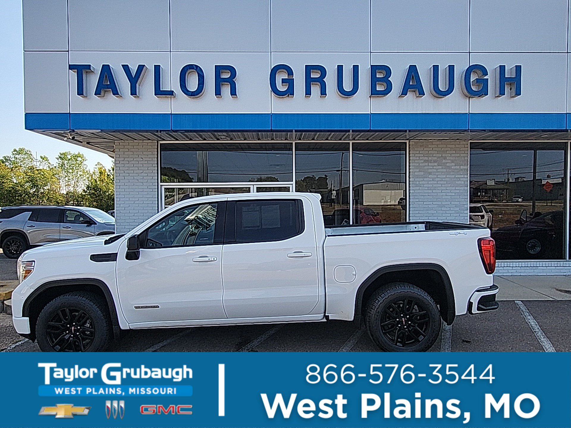 Used 2022 GMC Sierra 1500 Elevation image 1