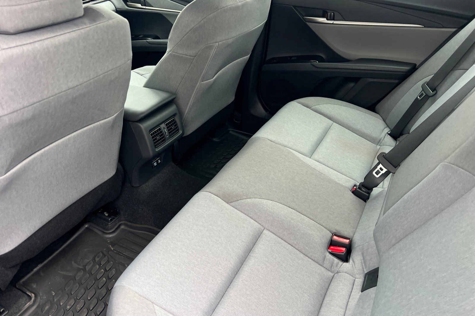 New 2026 Toyota Camry LE w/ Convenience Package image 9