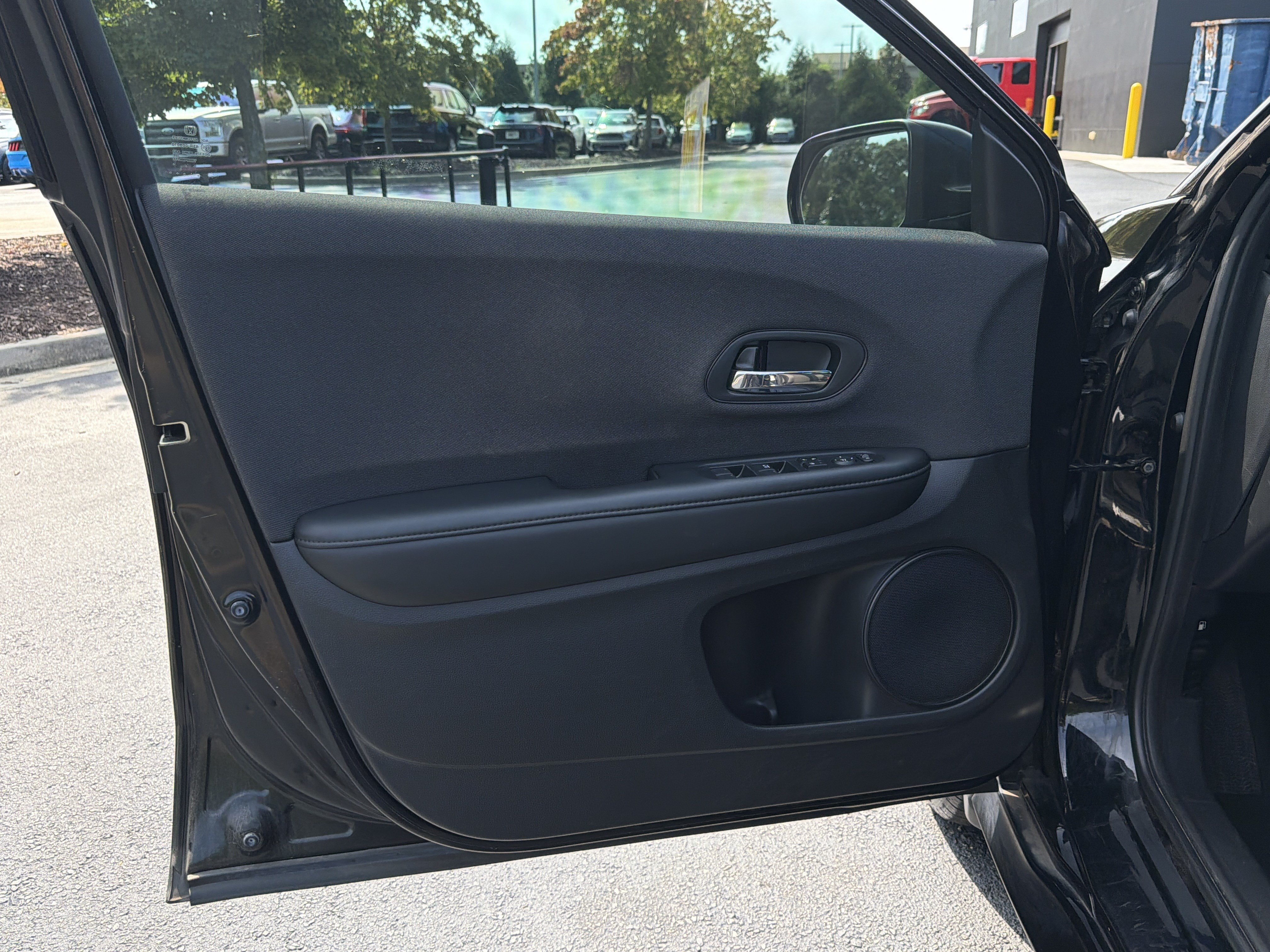 Used 2019 Honda HR-V Sport image 23