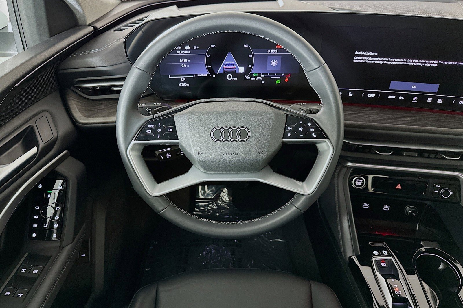 Used 2025 Audi Q5 Premium w/ 19" Wheel Package AWD/4WD image 5