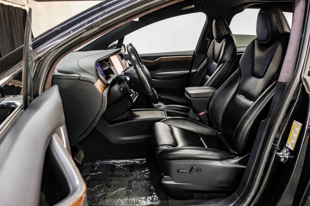 Used 2020 Tesla Model X Long Range AWD/4WD image 5