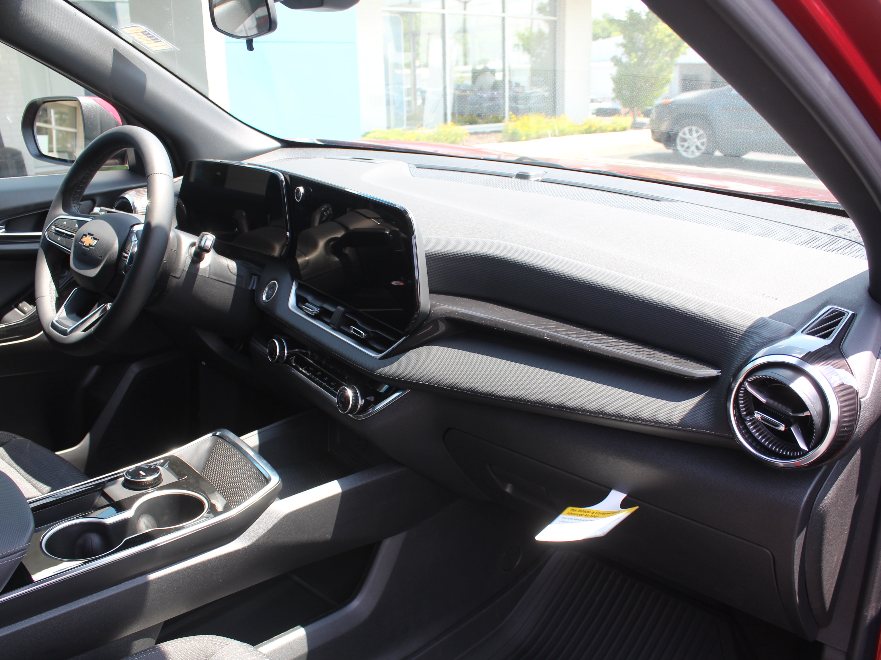 New 2027 Chevrolet Equinox LT FWD image 14