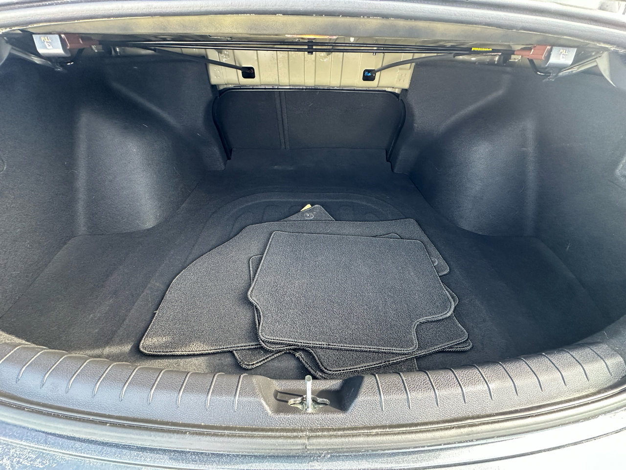 Used 2021 Kia K5 LXS image 40