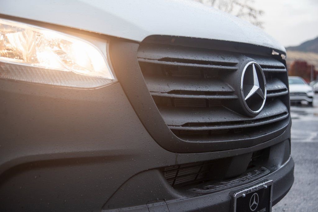 New 2025 Mercedes-Benz Sprinter 4500 image 14