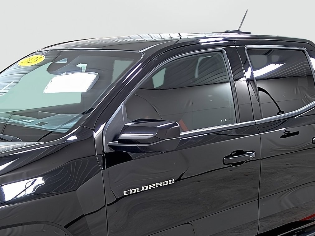 Used 2023 Chevrolet Colorado Z71 w/ Z71 Convenience Package 2 image 8