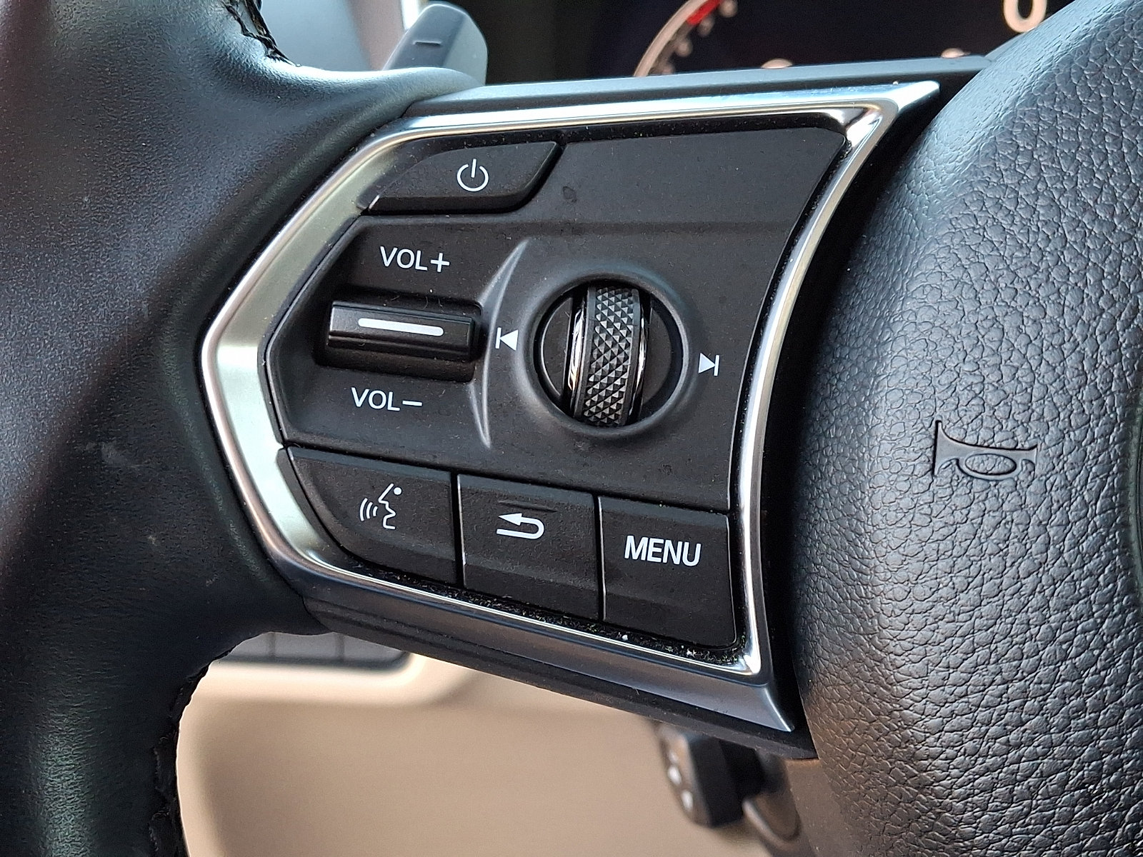Used 2025 Acura MDX w/ Technology Package AWD/4WD image 24