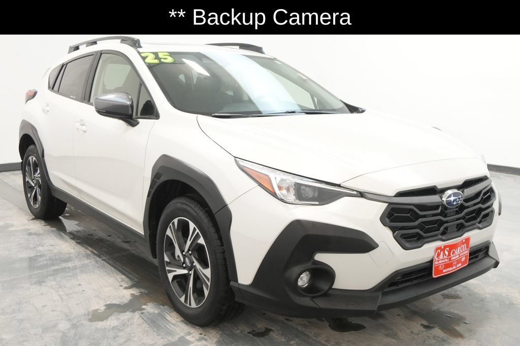 Used 2025 Subaru Crosstrek 2.0i Premium image 2