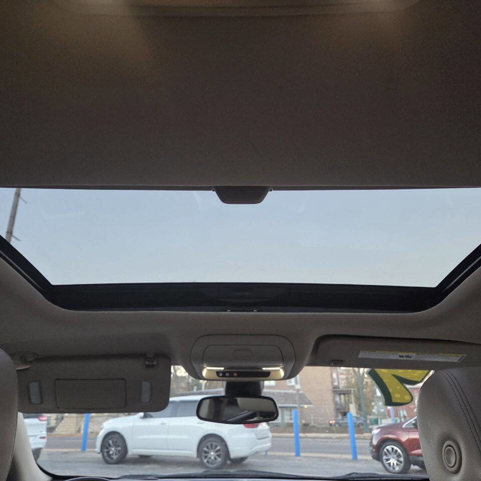 Used 2017 GMC Acadia Denali w/ Technology Package image 23