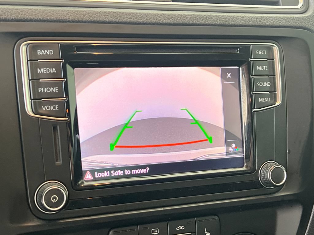 Used 2016 Volkswagen Jetta SE FWD image 22