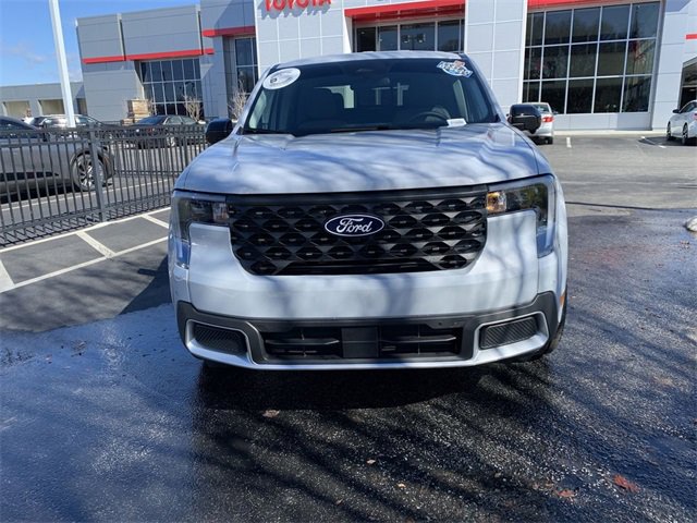 Used 2025 Ford Maverick Lariat w/ 4K Tow Package image 3