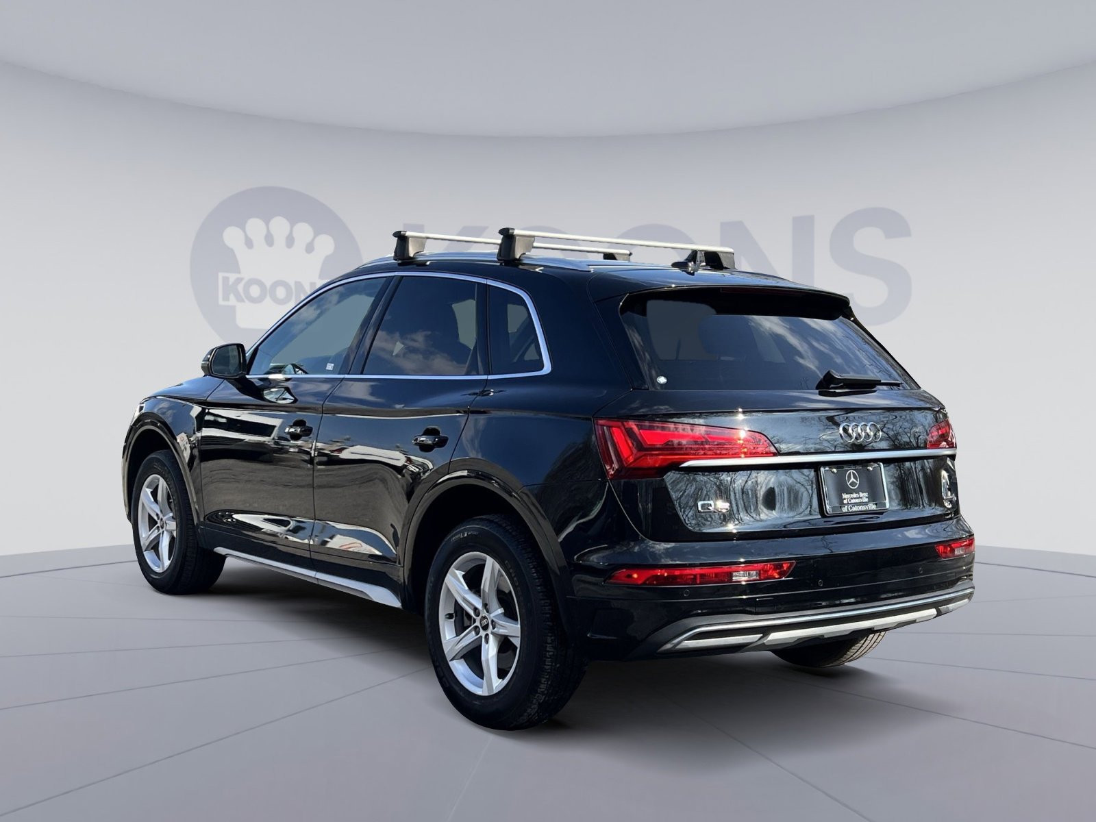 Used 2023 Audi Q5 2.0T Premium w/ Convenience Package image 4