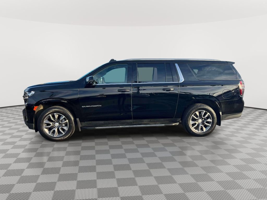 Used 2023 Chevrolet Suburban LT w/ Luxury Package AWD/4WD image 8
