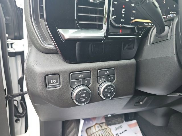 New 2026 GMC Sierra 1500 Elevation image 15