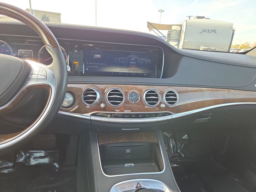 Used 2014 Mercedes-Benz S 550 Sedan image 23