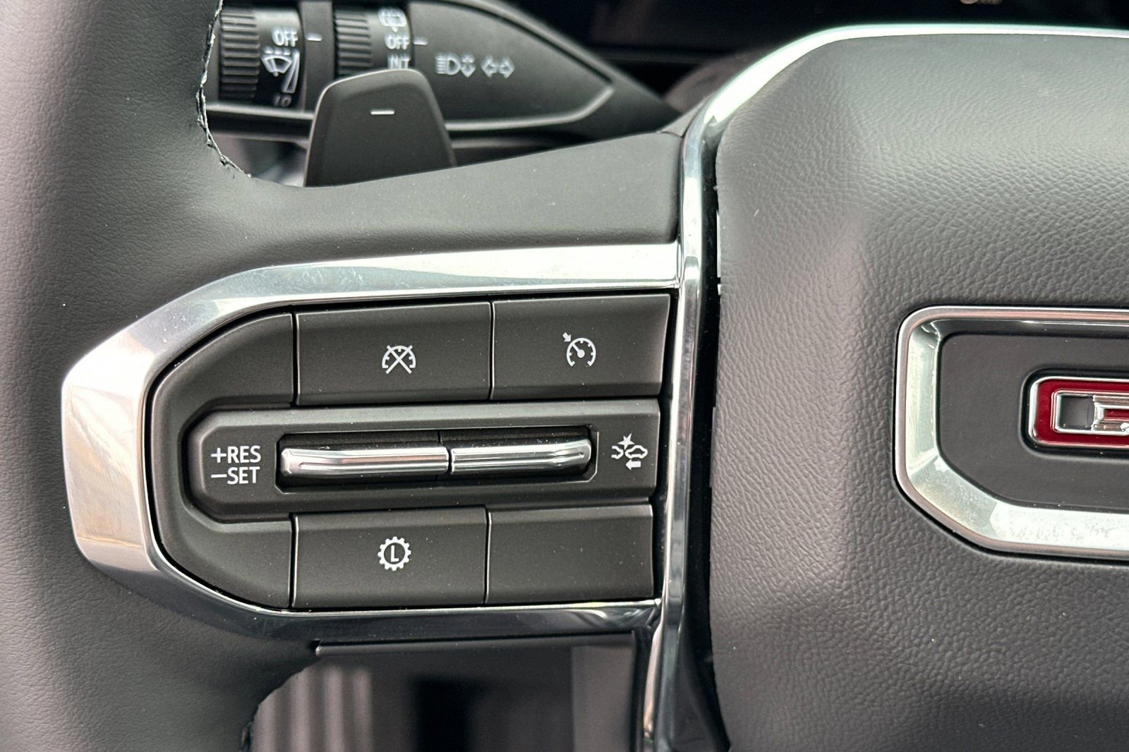 New 2026 GMC Terrain Elevation w/ Elevation Premium Package image 27