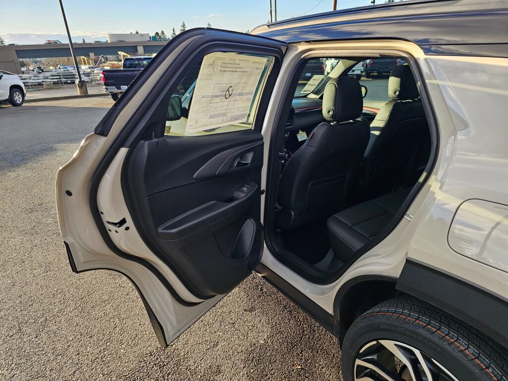 New 2026 Chevrolet TrailBlazer RS w/ Convenience Package image 21