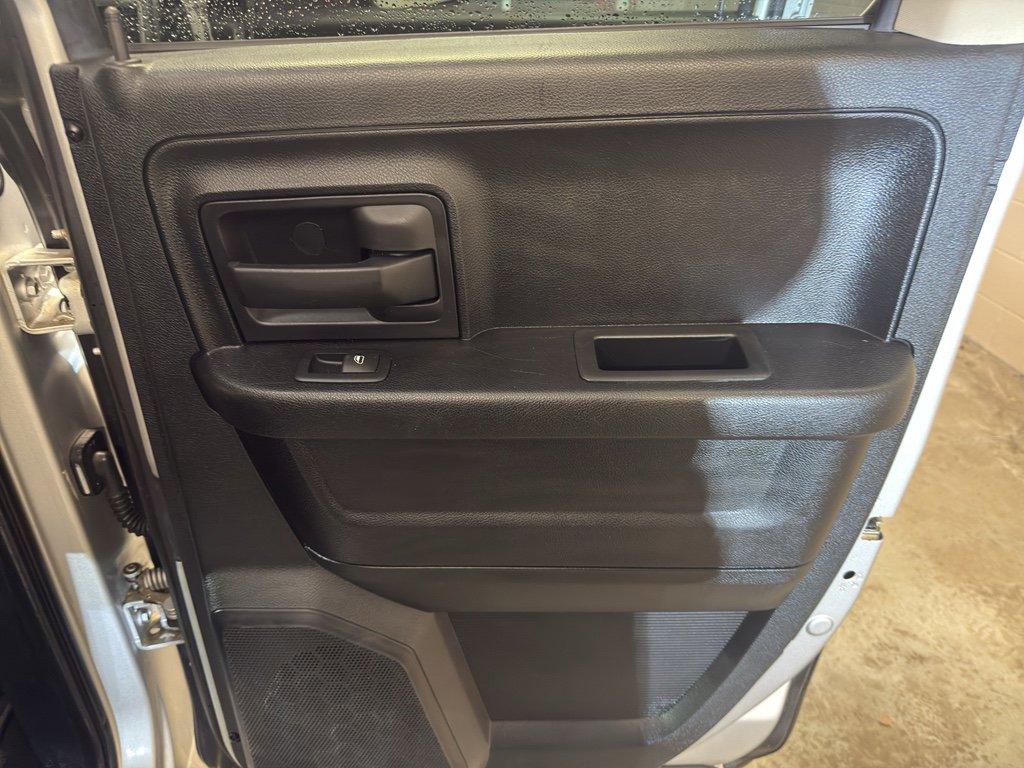 Used 2016 RAM 1500 Express image 24