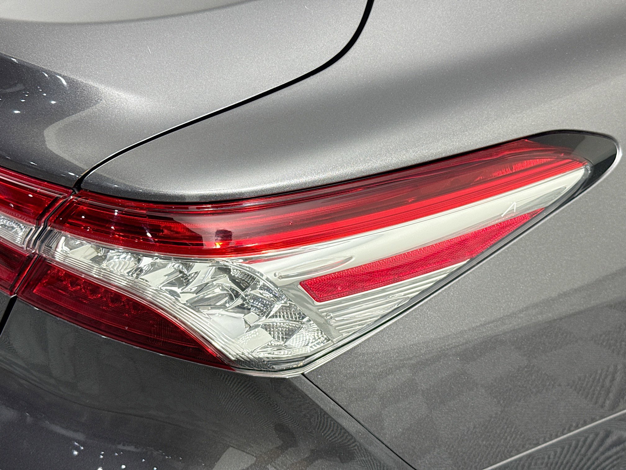 Used 2019 Toyota Camry XLE image 32