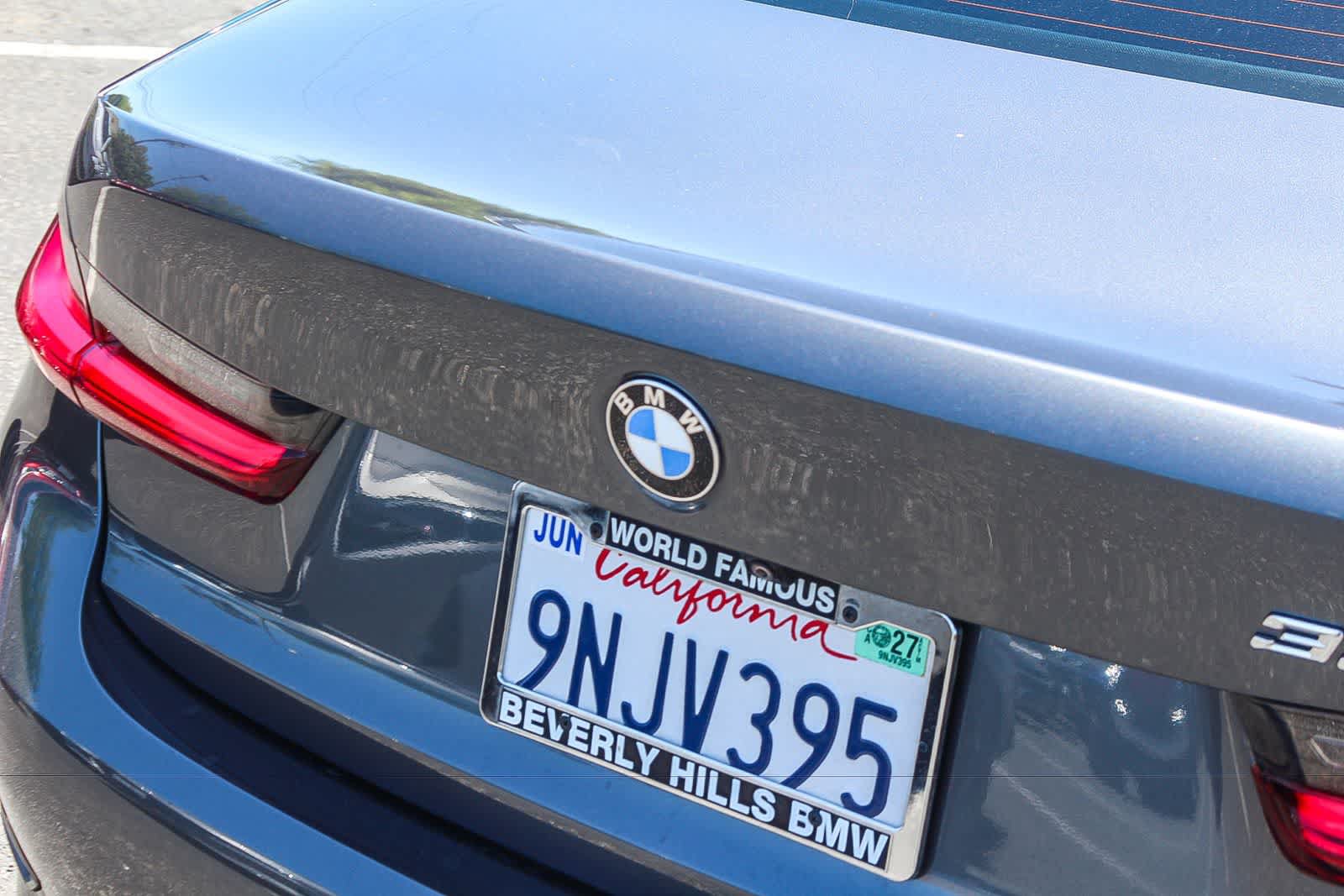 Used 2021 BMW 330e w/ Convenience Package RWD image 9