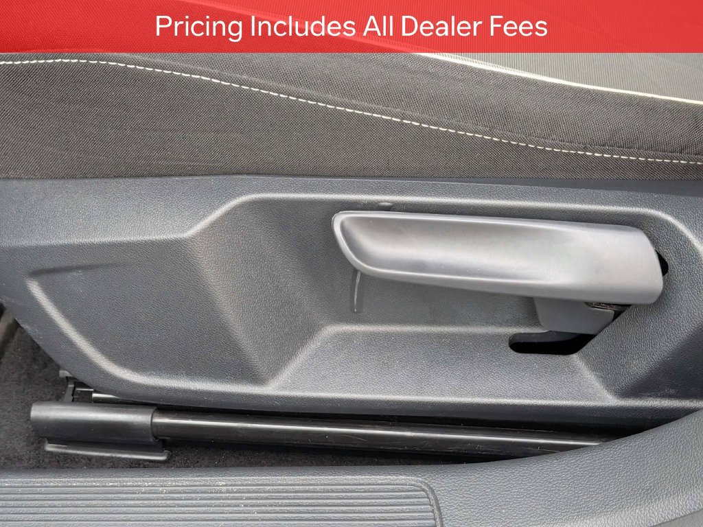Used 2025 Volkswagen Jetta Sport FWD image 19