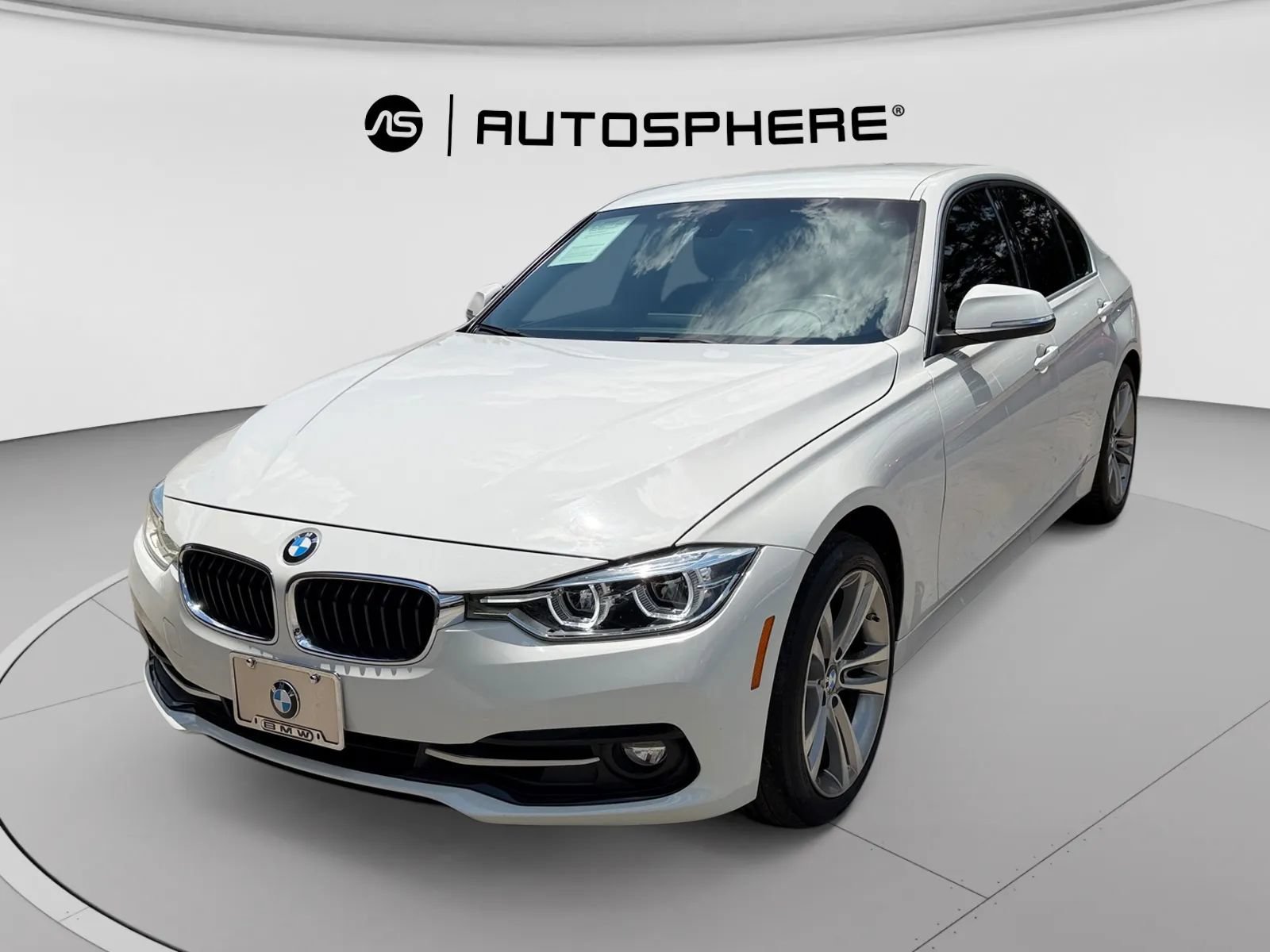 Used 2018 BMW 330i Sedan RWD image 3