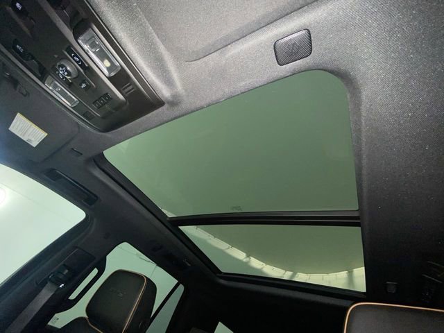 Used 2023 GMC Yukon AT4 w/ AT4 Premium Package AWD/4WD image 46