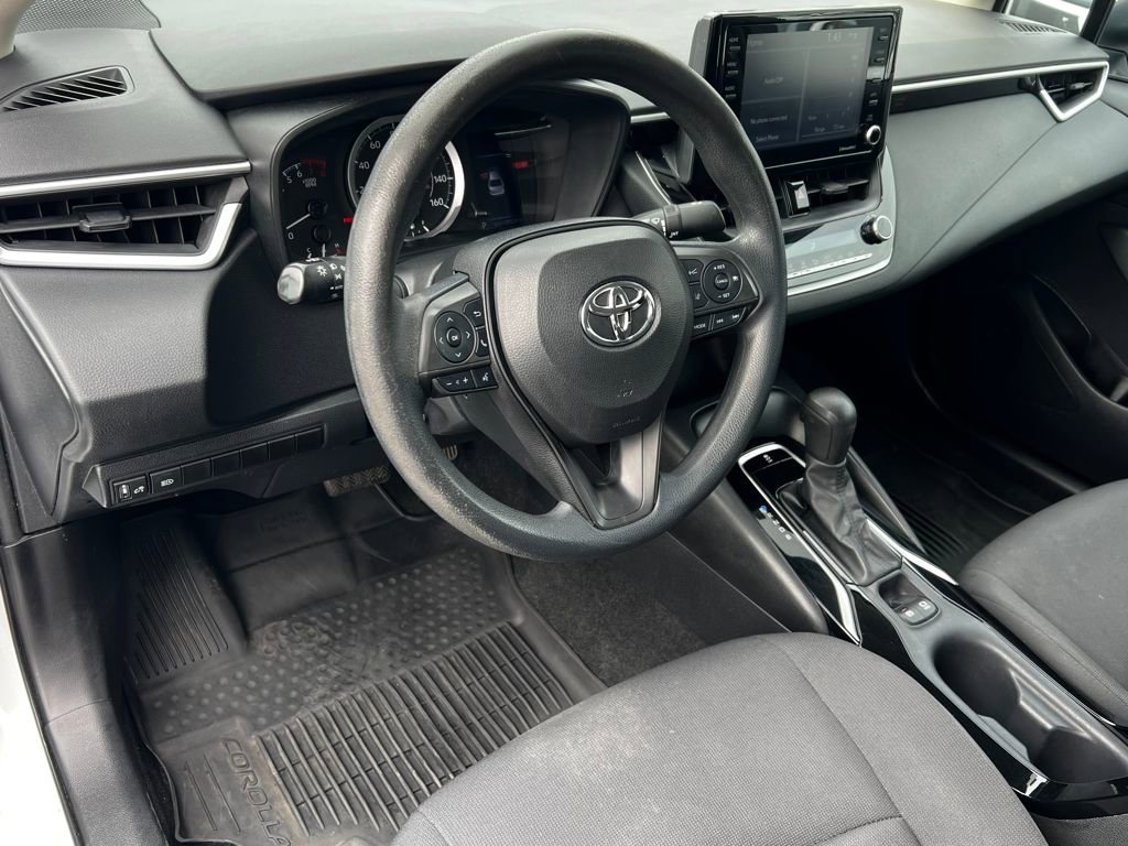 Used 2022 Toyota Corolla LE image 13