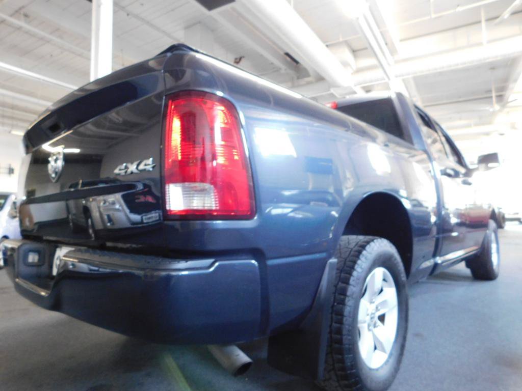 Used 2016 RAM 1500 Express AWD/4WD image 6
