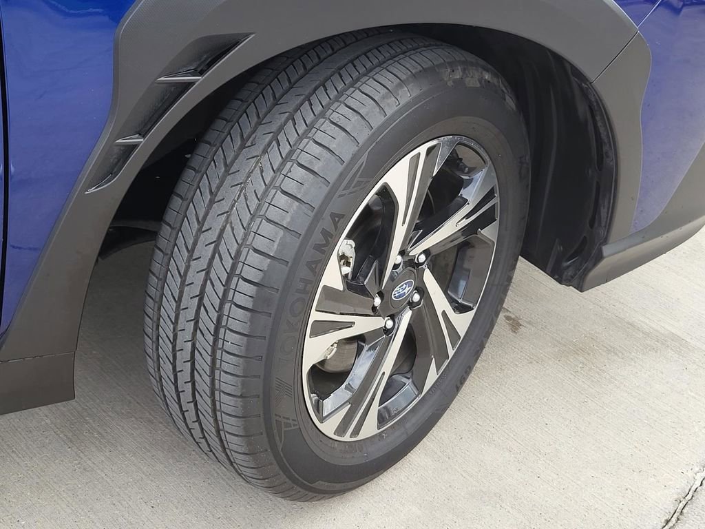 Certified 2025 Subaru Crosstrek 2.0i Premium image 5