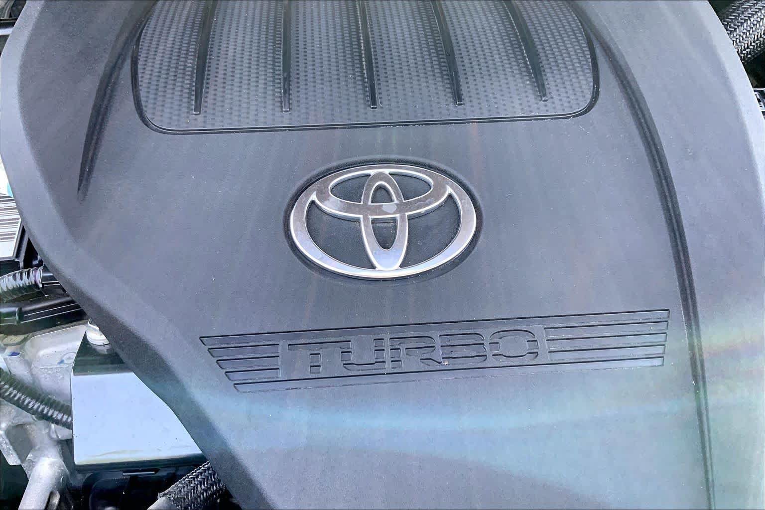 Used 2025 Toyota Highlander XSE AWD/4WD image 33