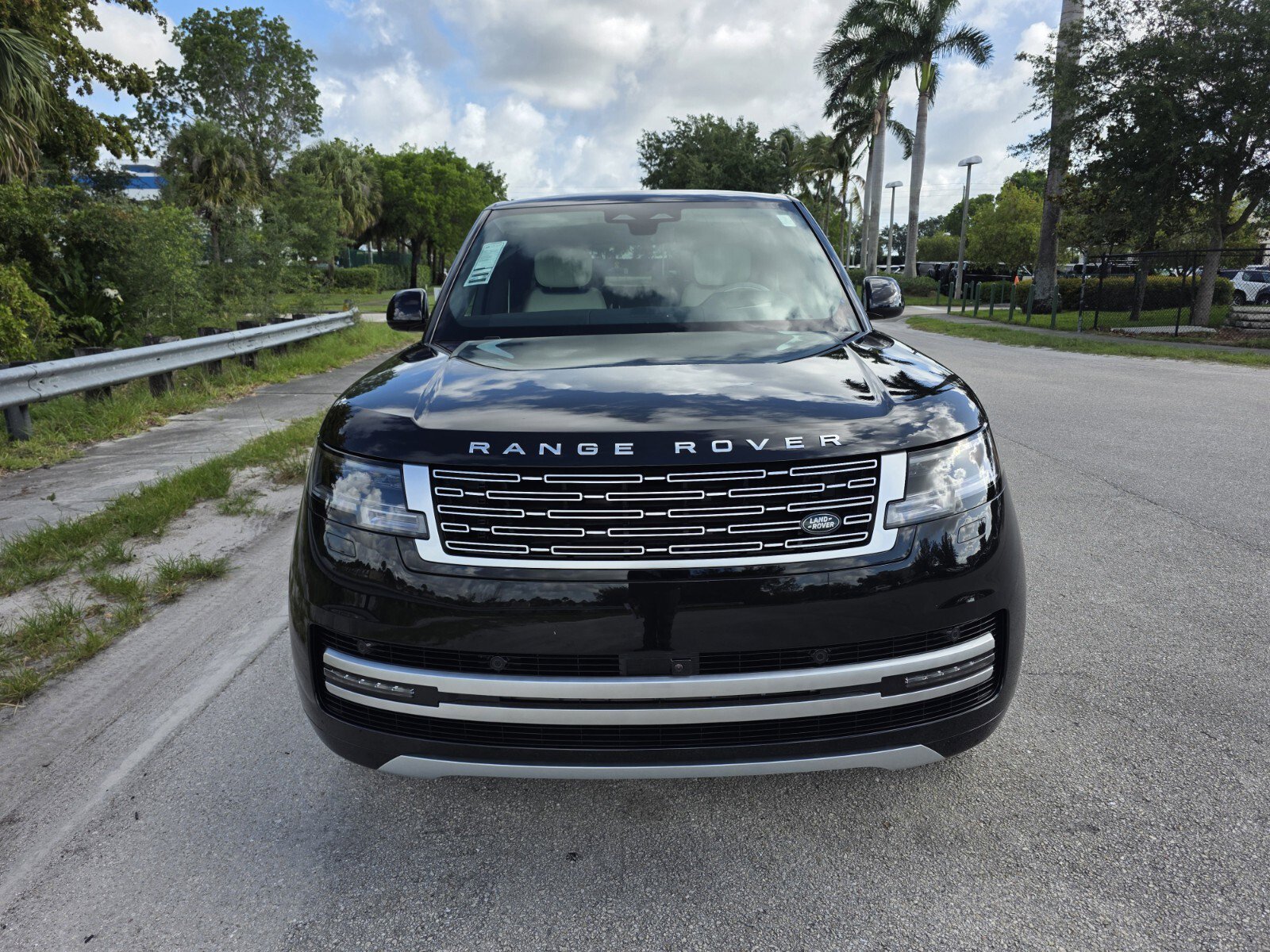 New 2026 Land Rover Range Rover Long Wheelbase Autobiography AWD/4WD image 8