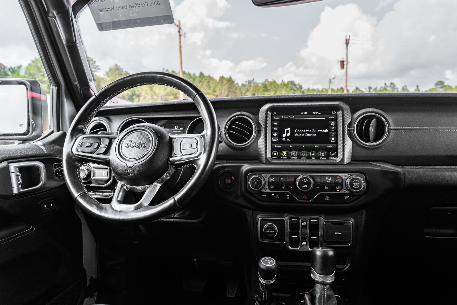 Used 2023 Jeep Wrangler Unlimited Sahara w/ Cold Weather Group AWD/4WD image 30