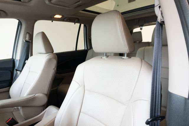 Used 2018 Honda Pilot Elite image 19