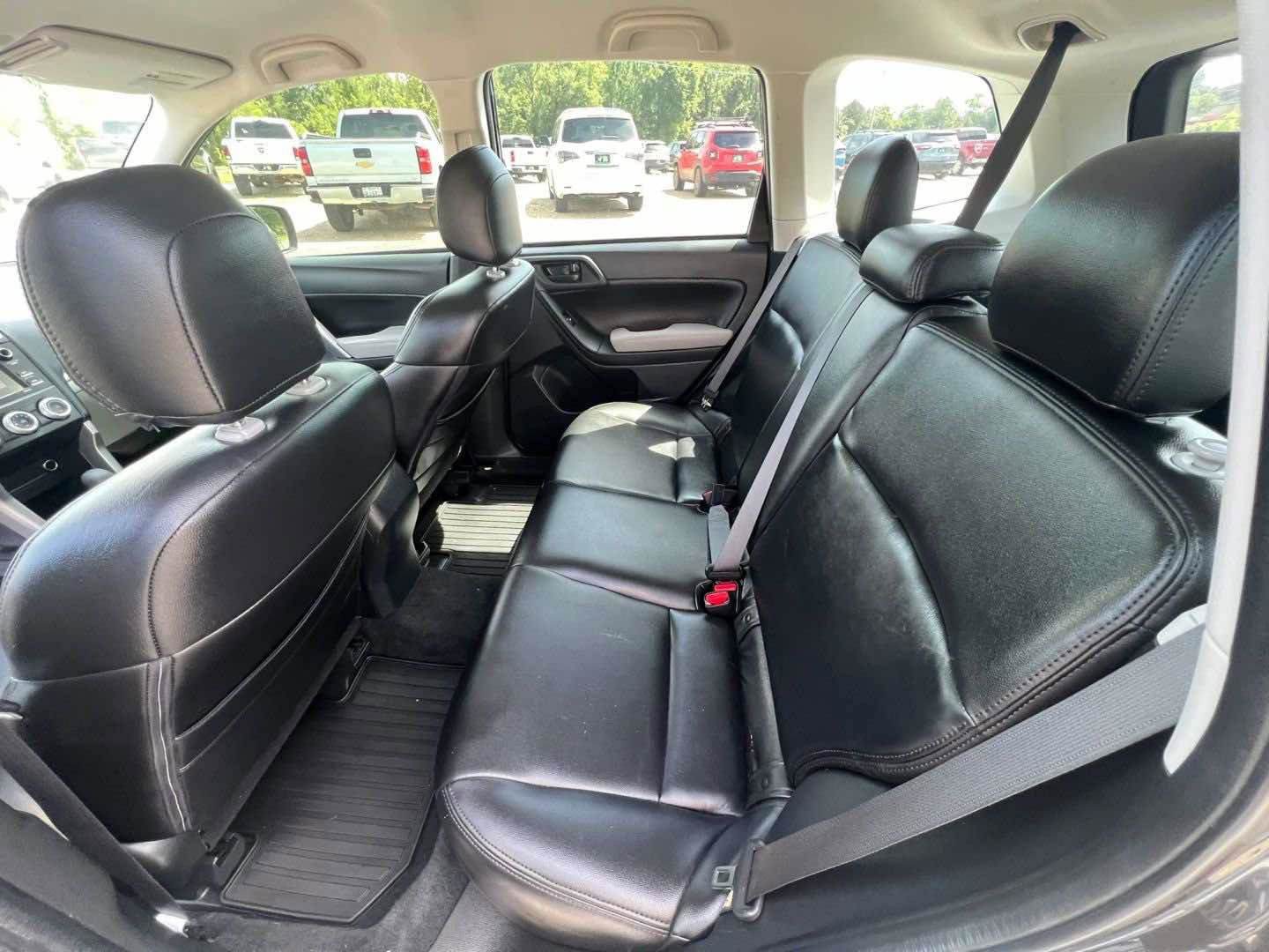 Used 2017 Subaru Forester 2.5i w/ Alloy Wheel Package AWD/4WD image 8