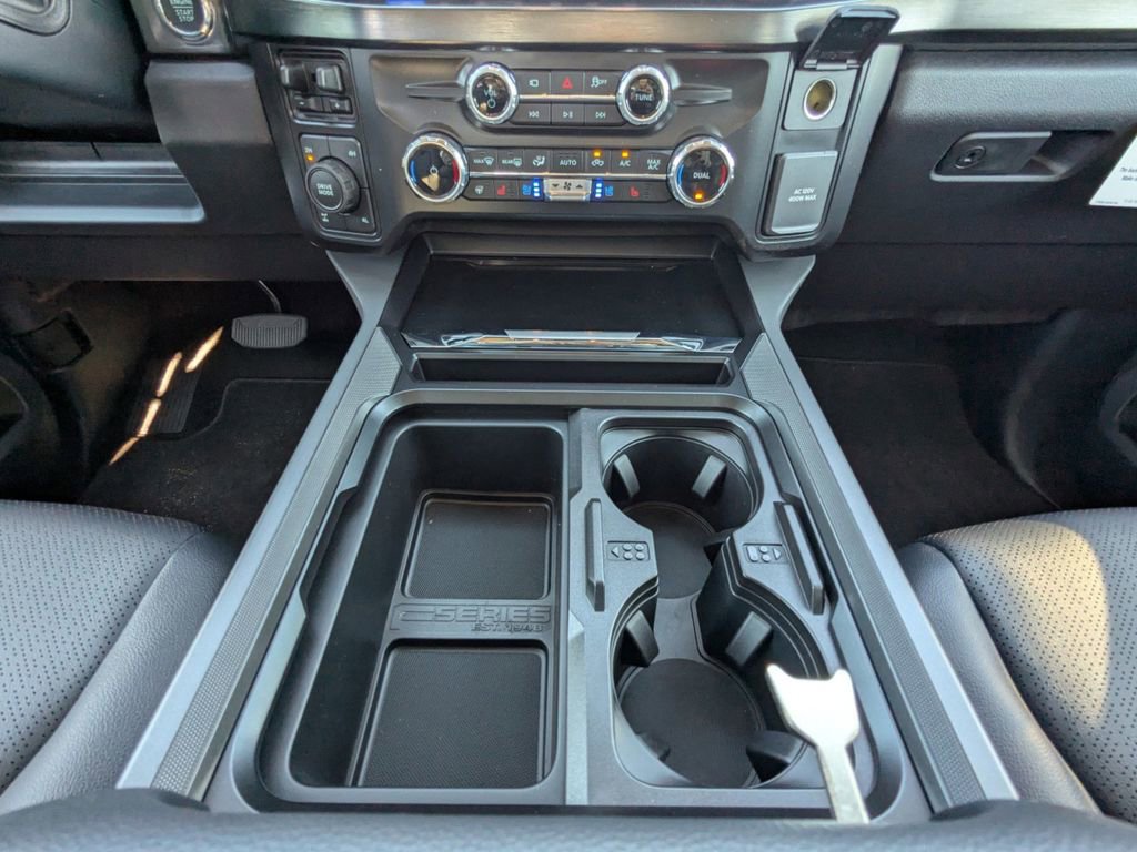 New 2026 Ford F250 Lariat w/ Black Appearance Package image 19
