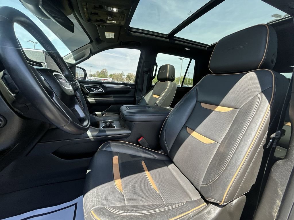 Used 2023 GMC Yukon AT4 w/ Technology Package image 17