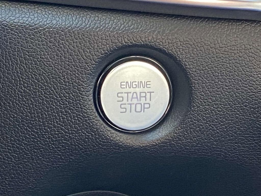 Used 2025 Kia Sorento EX image 25