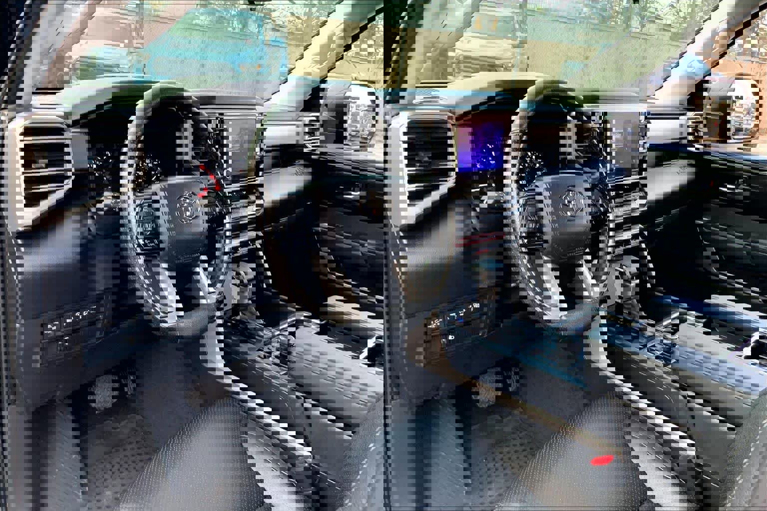 Used 2024 Toyota Tundra SR5 AWD/4WD image 17