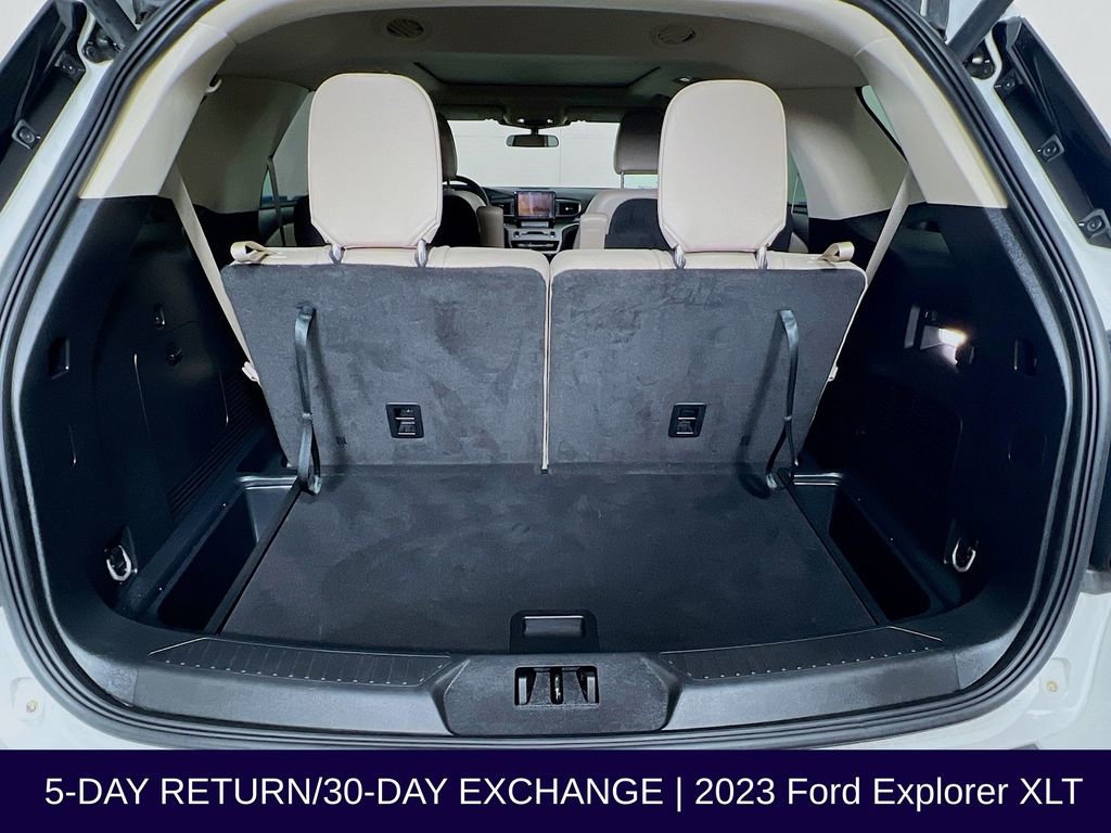 Used 2023 Ford Explorer XLT w/ Equipment Group 202A image 31