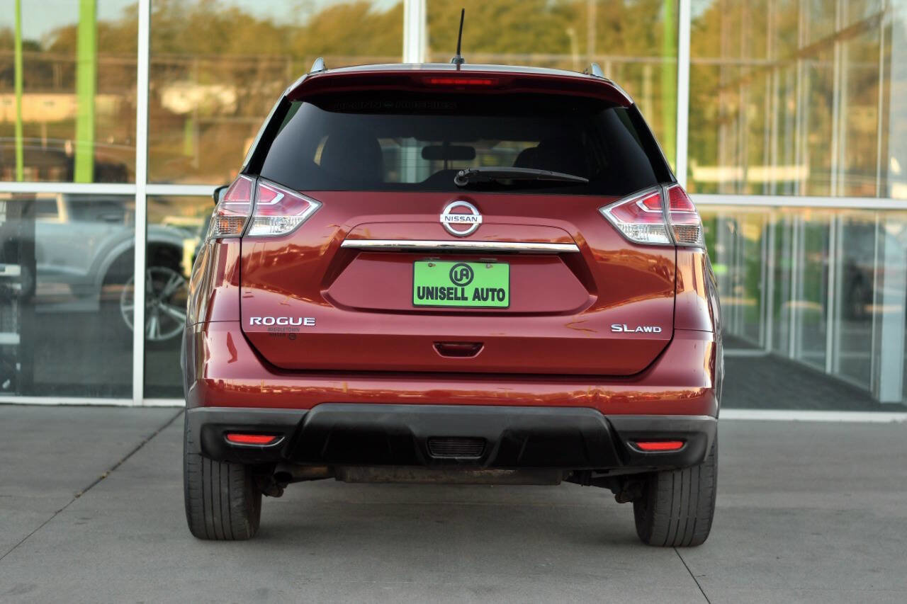 Used 2016 Nissan Rogue SL image 6