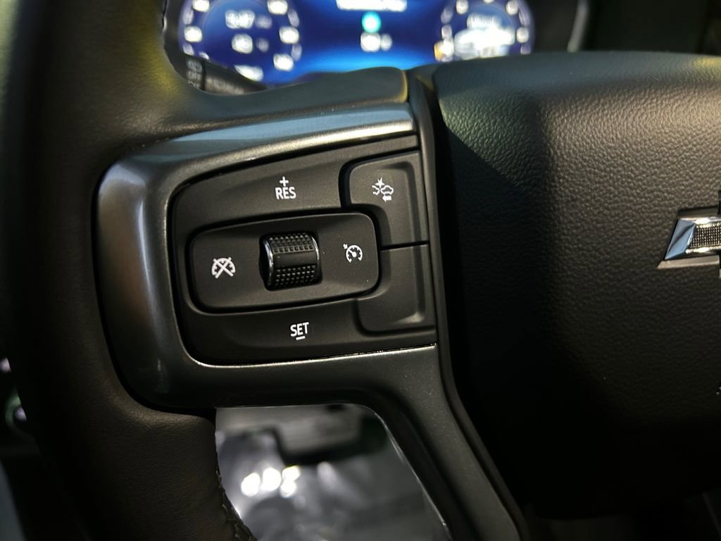 Used 2023 Chevrolet Tahoe Z71 AWD/4WD image 17