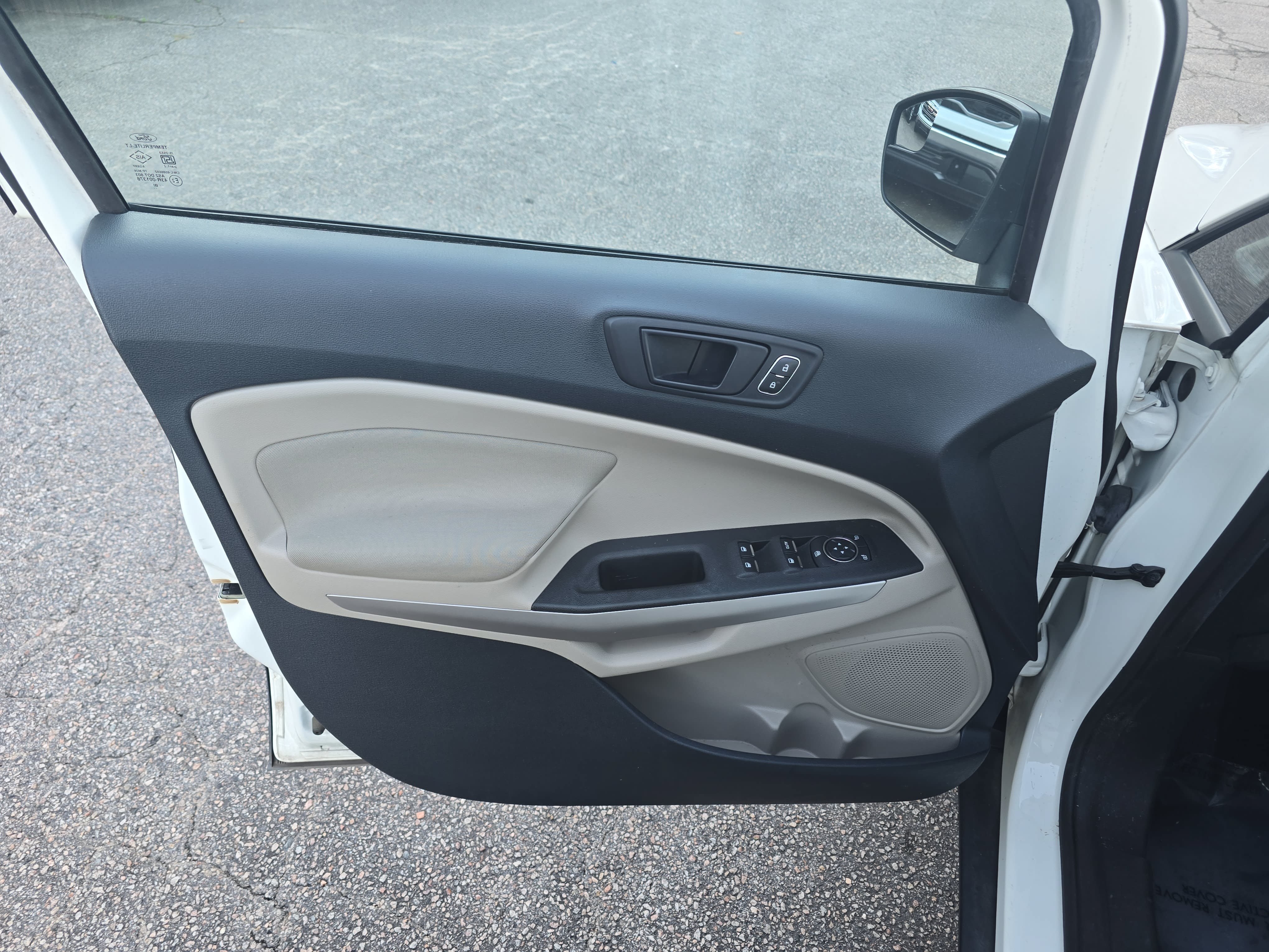 Used 2018 Ford EcoSport S FWD image 27