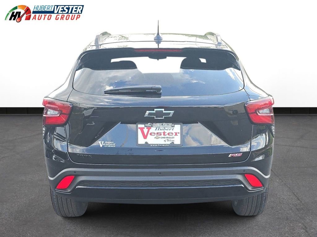 New 2026 Chevrolet Trax RS w/ Sunroof Package image 7