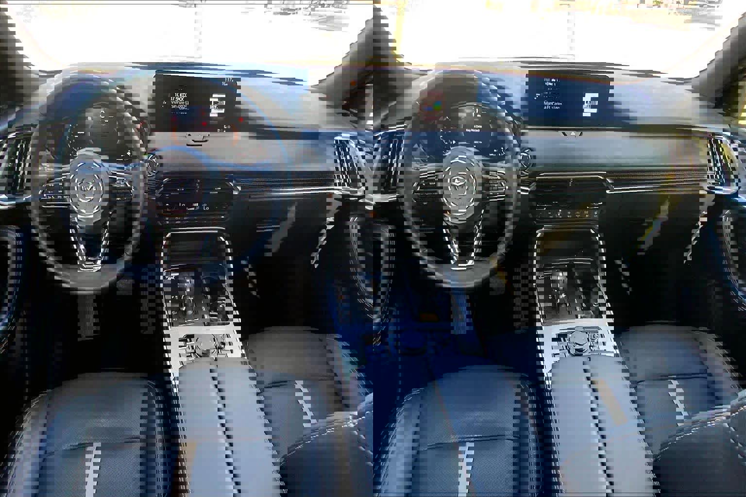 Used 2025 MAZDA CX-90 3.3 Turbo S w/ Premium Package image 15