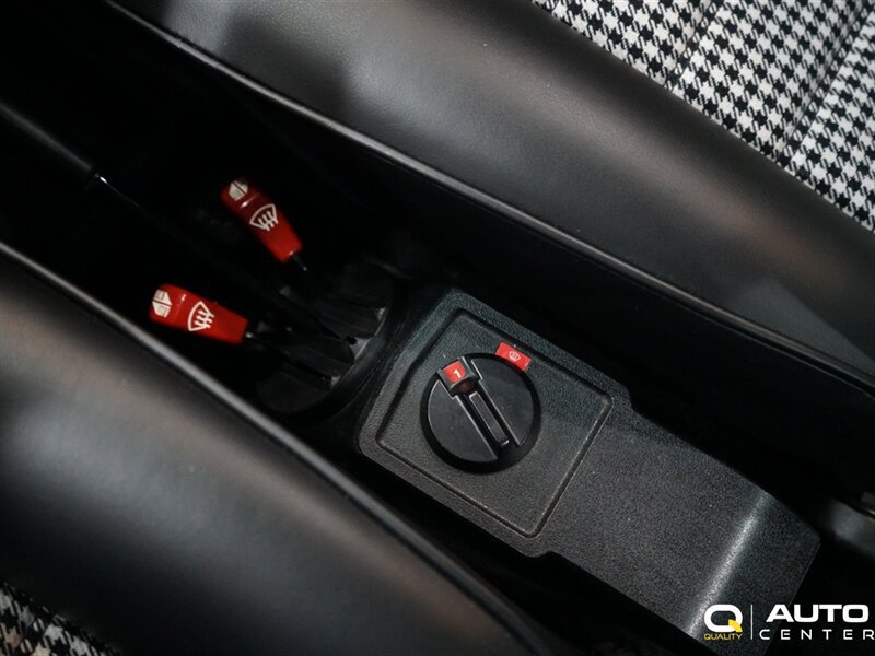Used 1987 Porsche 911 Carrera RWD image 32